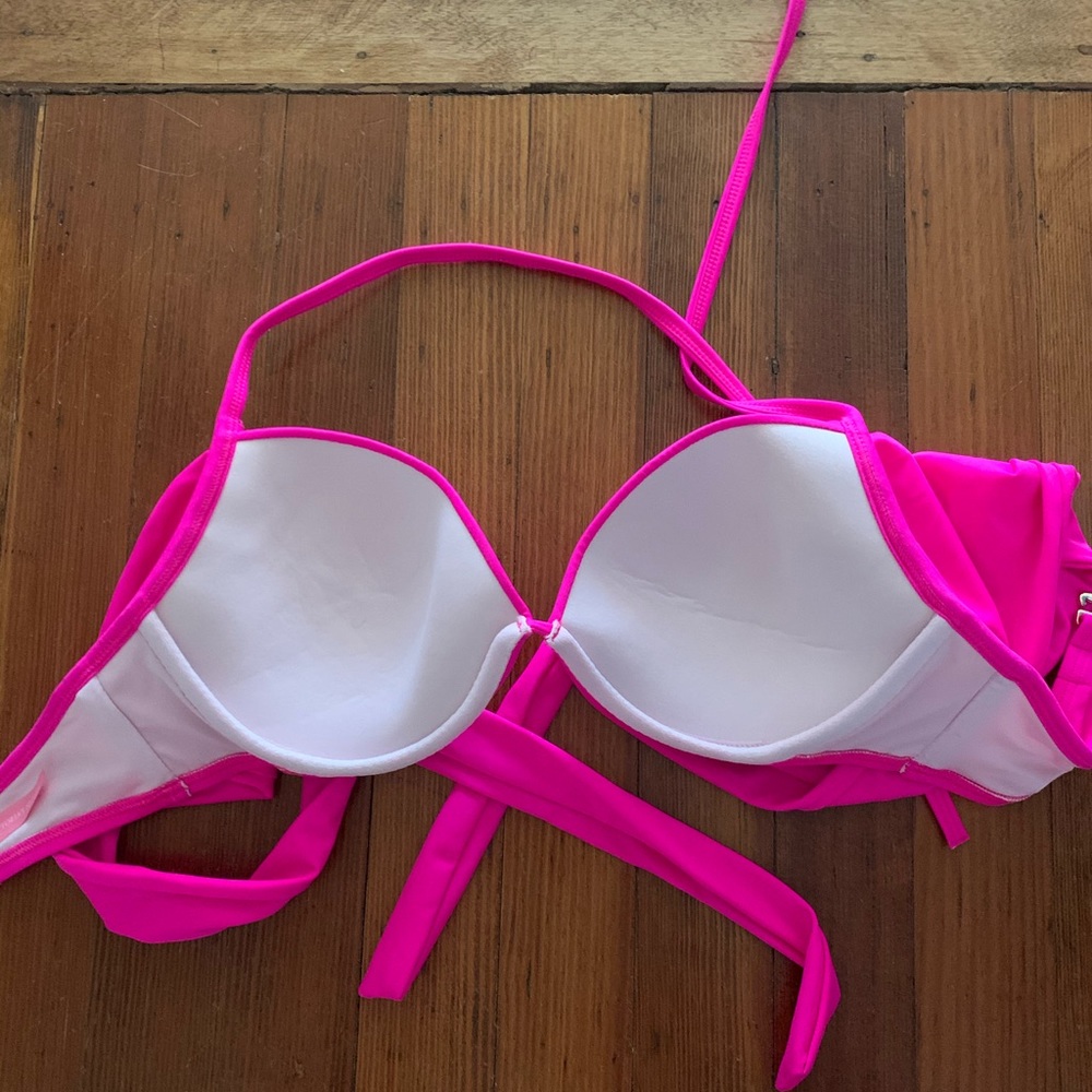 Victoria’s Secret knock out wrap bikini top - Picture 7 of 8